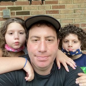 Meet your Posher, Ari